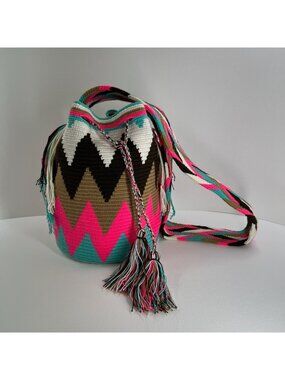 Wayuu Mochila Handwoven Bag Colombian Boho Crossbody Tassel Geometric Multicolor